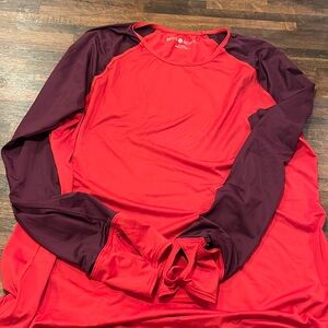 Skirt Sports Watch Me Go long sleeve running top